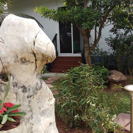 La Maison Ya Nui Resort Phuket Rawai ภายนอก รูปภาพ