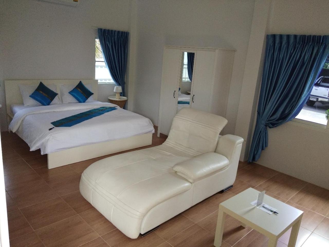 La Maison Ya Nui Resort Phuket Rawai ภายนอก รูปภาพ