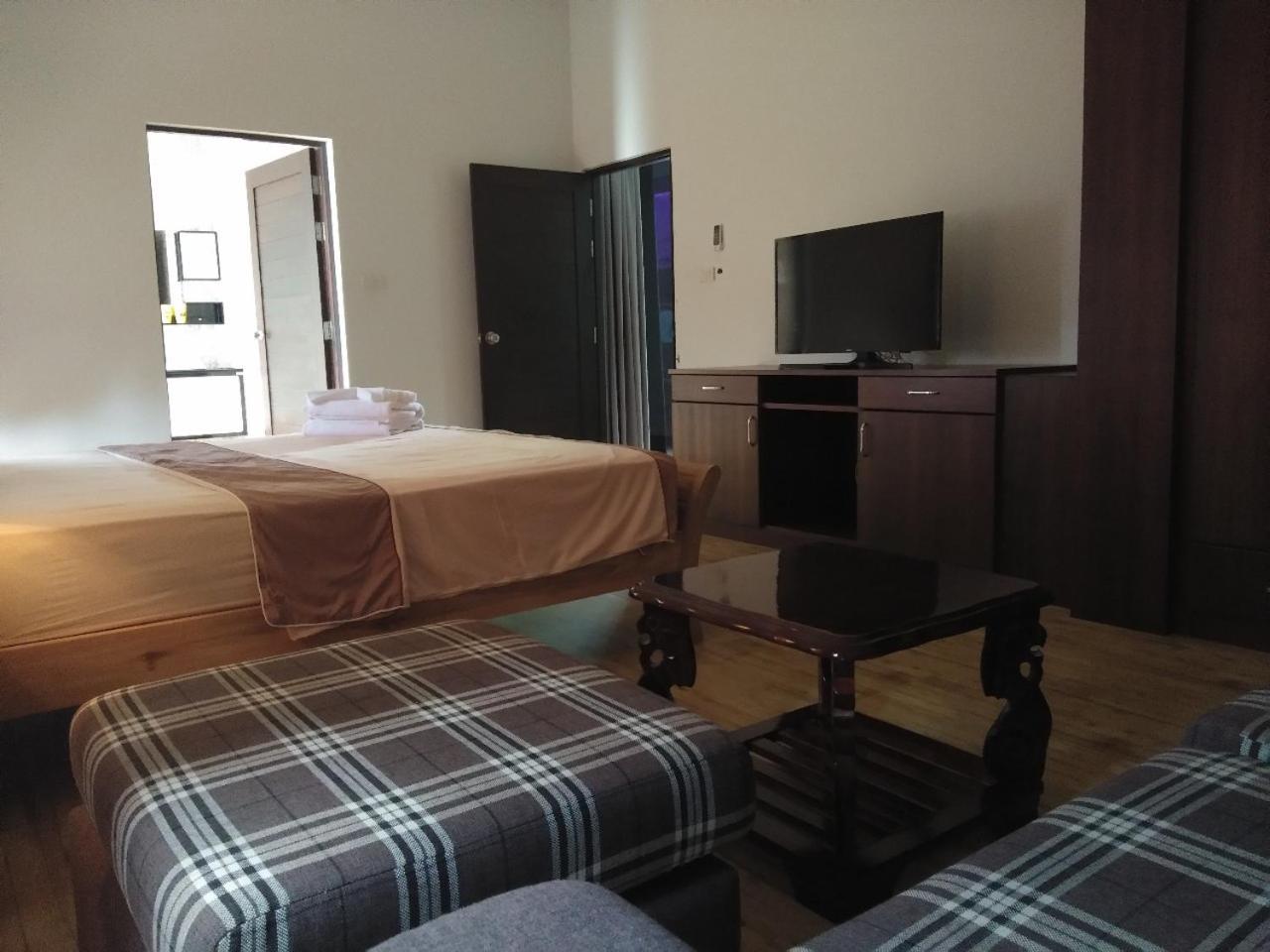 La Maison Ya Nui Resort Phuket Rawai ภายนอก รูปภาพ